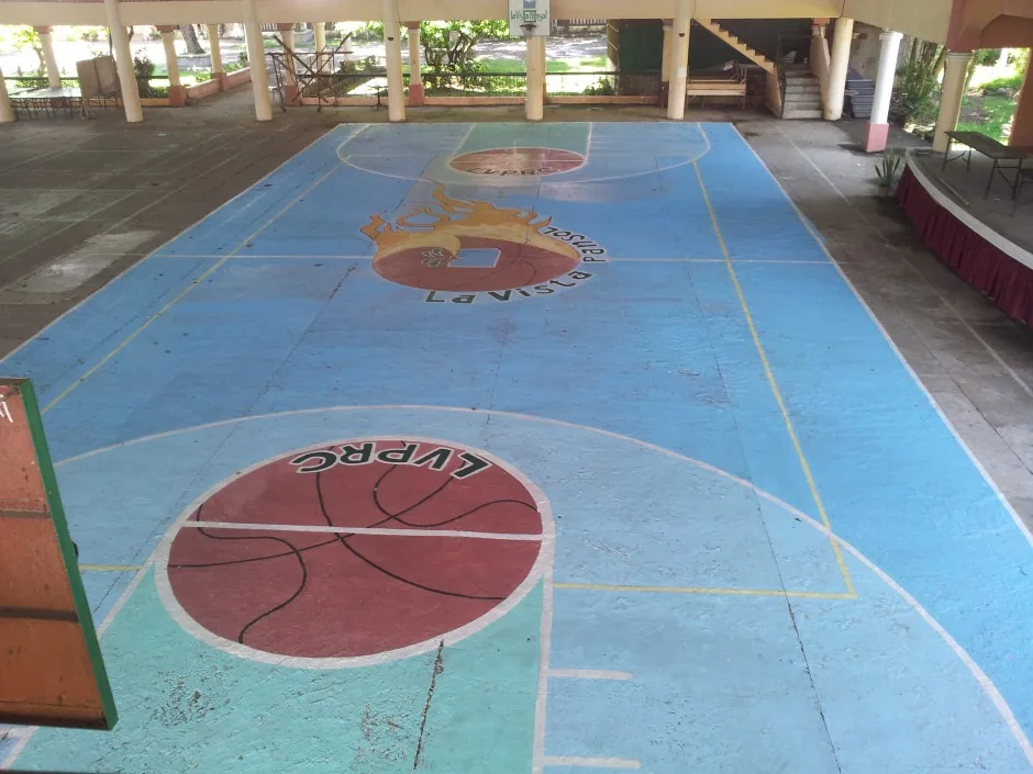 Outdoor basketball court from the preserved La Vista Pansol archive