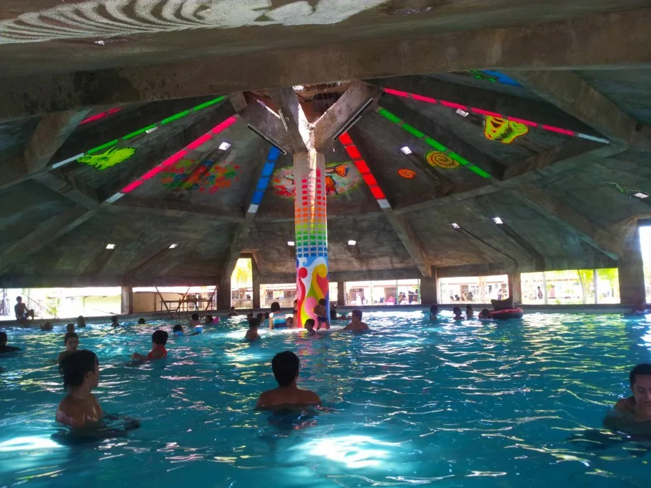 Covered swimming pool at La Vista Pansol