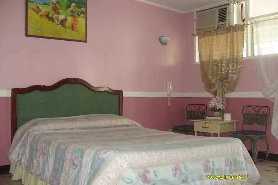 Matrimonial room in the preserved La Vista Pansol archive